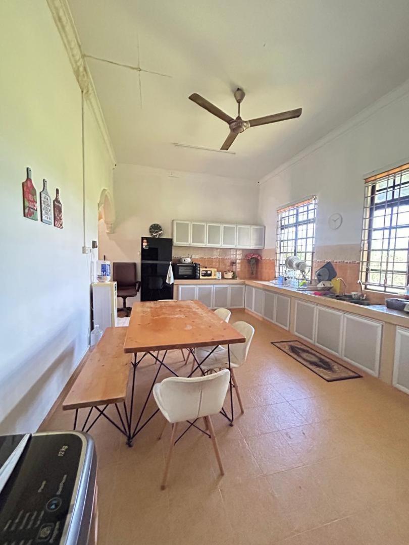 Rumah Sawah Homestay Pasir Puteh Bagian luar foto